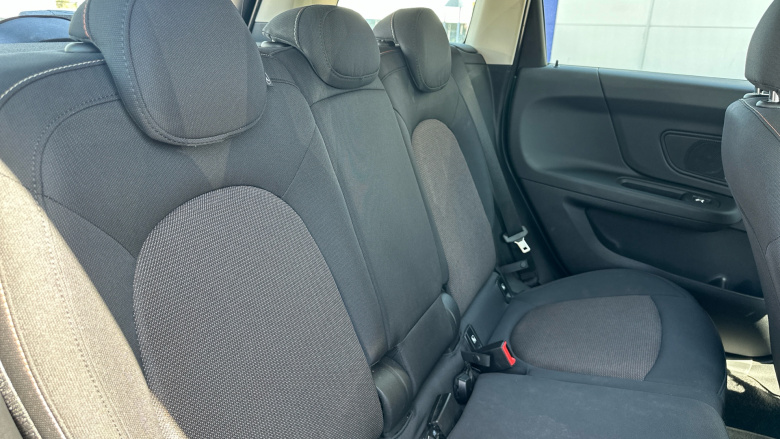 MINI Countryman 1.5 Cooper Classic 5dr Auto Petrol Hatchback